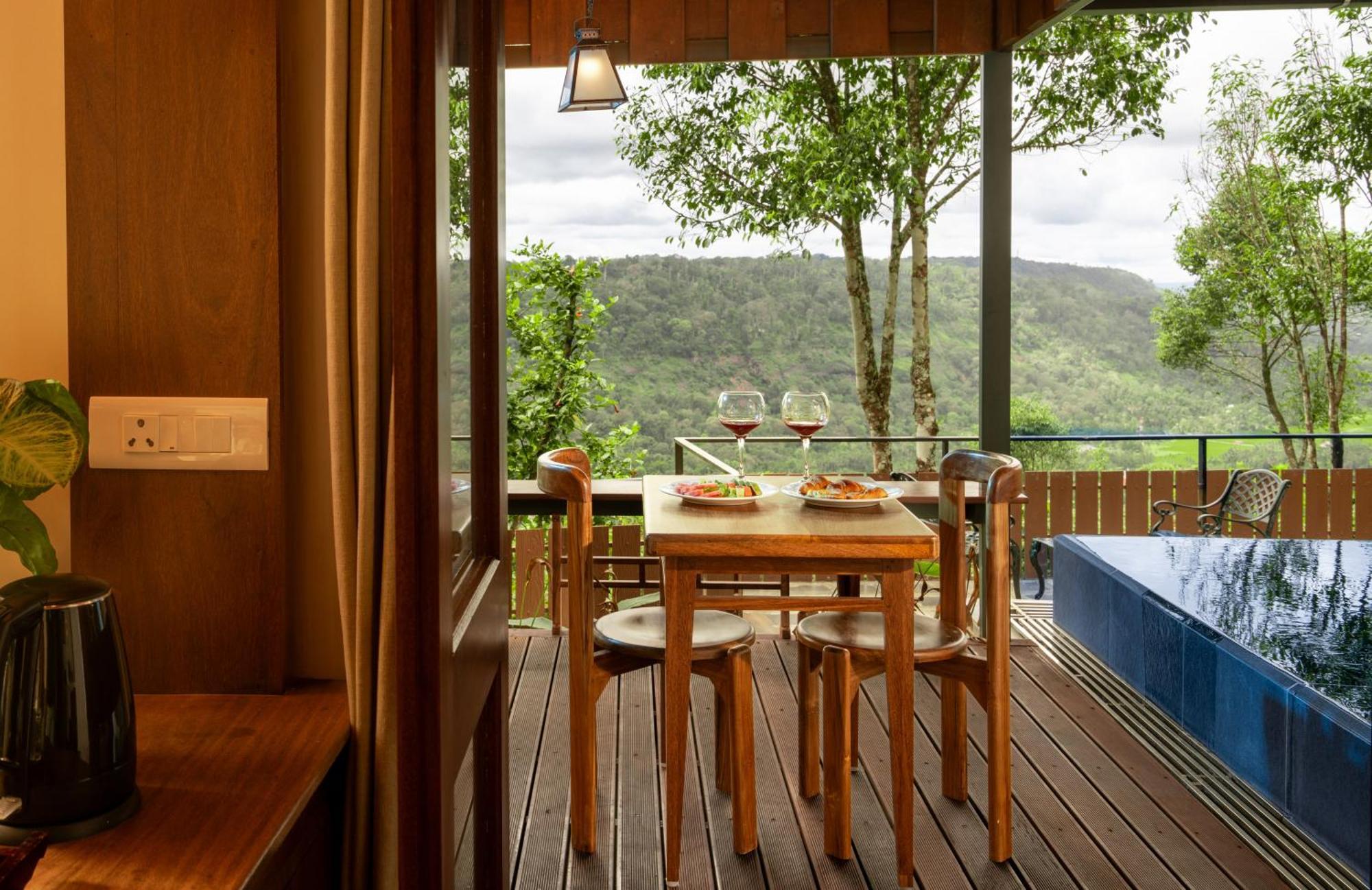 Spicetree Munnar Hotel Chinnakanal Buitenkant foto